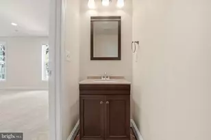 16108 Pitner St, Haymarket, VA 20169 - Photo 31
