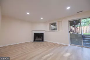 12866 Hyannis Ln, Woodbridge, VA 22193 - Photo 15