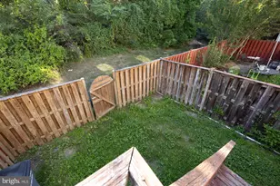 12866 Hyannis Ln, Woodbridge, VA 22193 - Photo 19