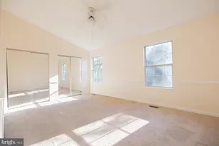 12866 Hyannis Ln, Woodbridge, VA 22193 - Photo 11