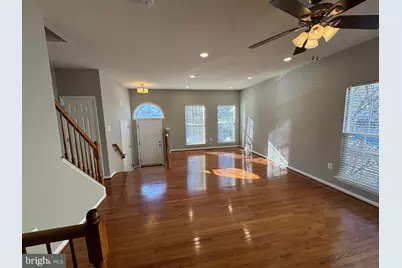 14190 Hunters Run Way, Gainesville, VA 20155 - Photo 3