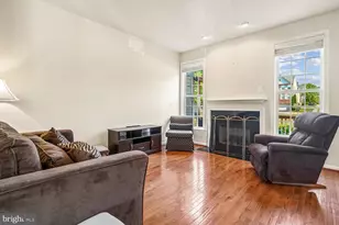 2160 Armitage Ct, Woodbridge, VA 22191 - Photo 11