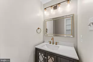 11858 Critton Cir, Woodbridge, VA 22192 - Photo 41
