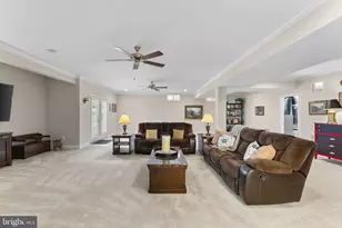 6165 Chancellorsville Dr, Gainesville, VA 20155 - Photo 57
