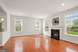 8857 Yellow Hammer Dr, Gainesville, VA 20155 - Photo 17