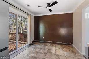 13421 Hillendale Dr, Woodbridge, VA 22193 - Photo 17