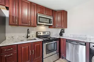 2942 Wetherburn Ct, Woodbridge, VA 22191 - Photo 5