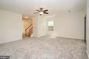 10196 Pale Rose Loop, Bristow, VA 20136 - Photo 13