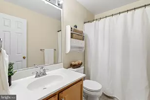 3650 Crosswater Ct, Woodbridge, VA 22192 - Photo 33