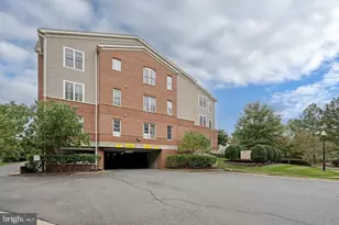 13891 Chelmsford Dr, Gainesville, VA 20155 - Photo 3