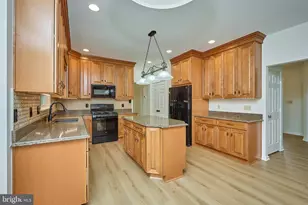 8695 Ruby Rise Pl, Bristow, VA 20136 - Photo 7
