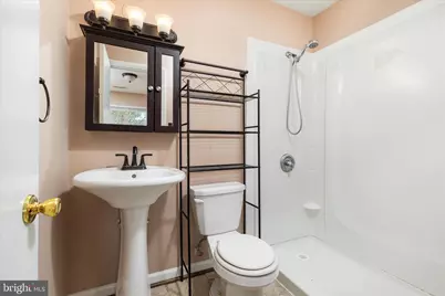 7905 Lomond Court, Manassas, VA 20109 - Photo 9
