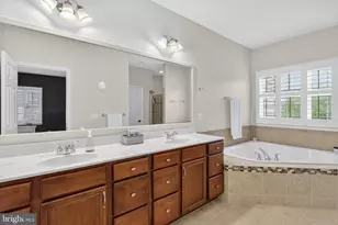 15709 Tanning House Pl, Haymarket, VA 20169 - Photo 37
