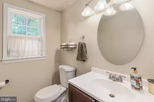 4521 Kingsley Rd, Woodbridge, VA 22193 - Photo 25