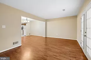 4617 Whitaker Pl, Woodbridge, VA 22193 - Photo 11
