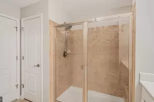 4888 Dane Ridge Cir, Woodbridge, VA 22193 - Photo 17
