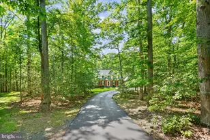 4924 Wood Lilly Ct, Woodbridge, VA 22192 - Photo 5