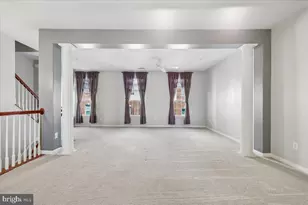 7481 Brunson Cir, Gainesville, VA 20155 - Photo 11