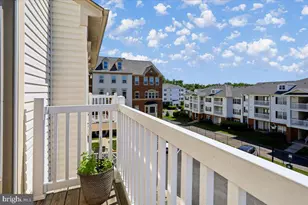 7481 Brunson Cir, Gainesville, VA 20155 - Photo 17