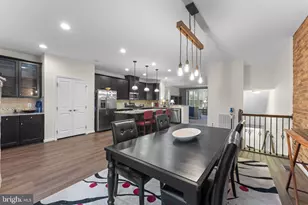 7723 Milton Cir, Gainesville, VA 20155 - Photo 9