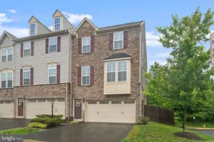 7723 Milton Cir, Gainesville, VA 20155 - Photo 3