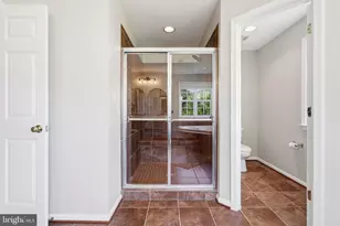 8816 Yellowthroat Ct, Gainesville, VA 20155 - Photo 19