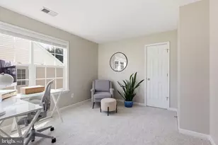 8816 Yellowthroat Ct, Gainesville, VA 20155 - Photo 15