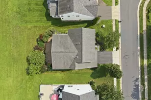 8816 Yellowthroat Ct, Gainesville, VA 20155 - Photo 29