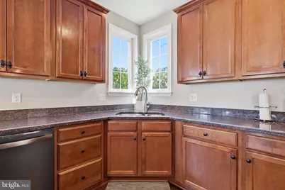 8816 Yellowthroat Court, Gainesville, VA 20155 - Photo 9