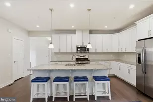 2074 River Heritage Blvd, Dumfries, VA 22026 - Photo 15