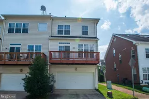 750 Monument Ave, Woodbridge, VA 22191 - Photo 3