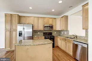 750 Monument Ave, Woodbridge, VA 22191 - Photo 15