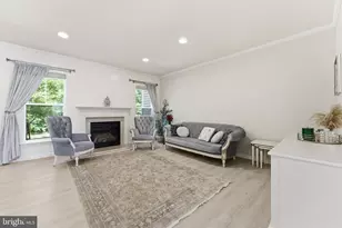 12034 Lake Dorian Dr, Bristow, VA 20136 - Photo 9