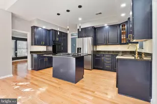 8135 Cancun Ct, Gainesville, VA 20155 - Photo 3