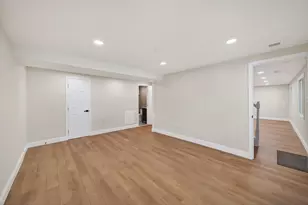 4233 Hoffman Dr, Woodbridge, VA 22193 - Photo 9