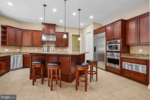 8287 Arrow Leaf Turn, Gainesville, VA 20155 - Photo 19