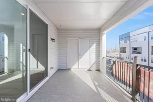 2534 Neabsco Common Pl, Woodbridge, VA 22191 - Photo 27