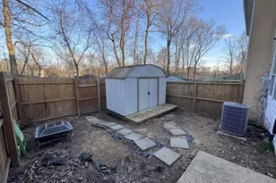 12335 Woodlawn Ct, Woodbridge, VA 22192 - Photo 17