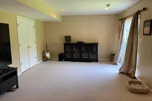 17090 Anns Brook Ct, Woodbridge, VA 22191 - Photo 5