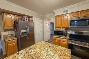 3934 Spirea Ct, Woodbridge, VA 22193 - Photo 7