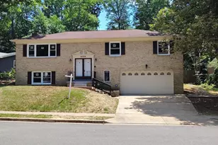 4223 Avon Dr, Montclair, VA 22025 - Photo 3