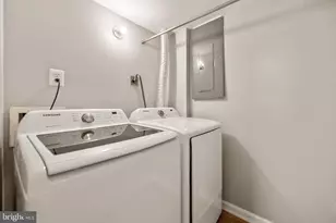 2920 Wetherburn Ct, Woodbridge, VA 22191 - Photo 13