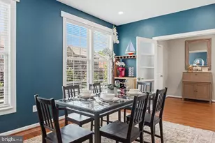 7825 Crescent Park Dr, Gainesville, VA 20155 - Photo 13