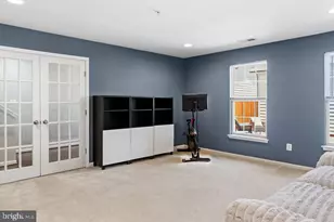 7825 Crescent Park Dr, Gainesville, VA 20155 - Photo 35
