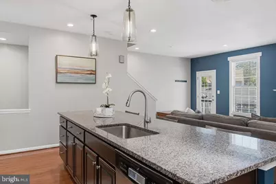 7825 Crescent Park Drive, Gainesville, VA 20155 - Photo 23