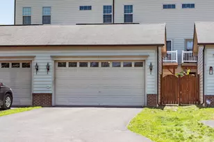 7825 Crescent Park Dr, Gainesville, VA 20155 - Photo 59