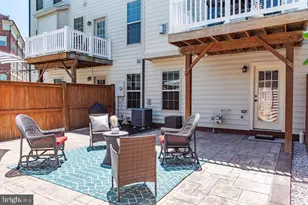 7825 Crescent Park Dr, Gainesville, VA 20155 - Photo 45