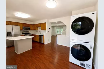 8268 Vermont Place, Manassas, VA 20111 - Photo 5