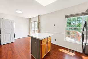 8268 Vermont Pl, Manassas, VA 20111 - Photo 7