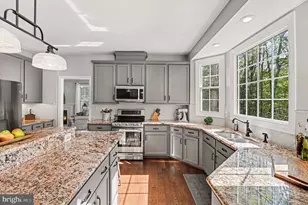 11214 Stonebrook Dr, Manassas, VA 20112 - Photo 5